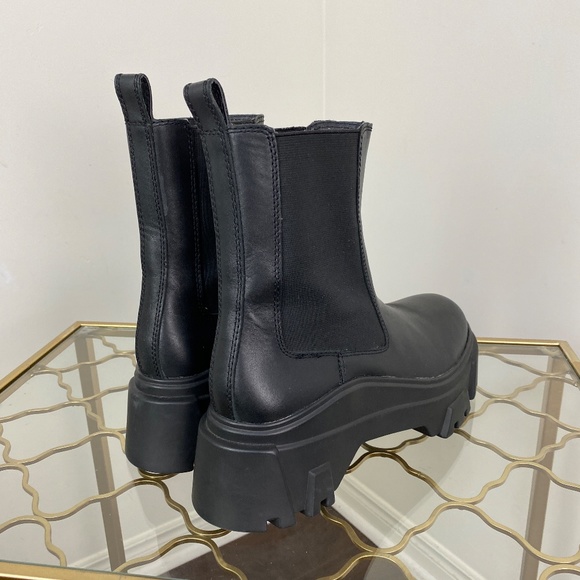 ZARA Lug Sole Boots - Black Leather Ankle Boots Size 8 US 39 EU - Picture 7 of 11